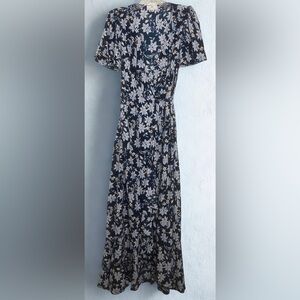 Socialite Navy and White Floral Maxi Dress - Size XS